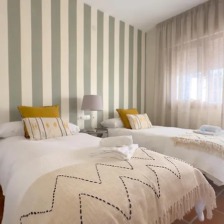 Del Sol Premium 9pax Villa